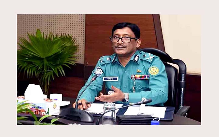 বুধবার এইচএসসি পরীক্ষার্থীদের সময় নিয়ে বের হতে পুলিশের অনুরোধ
