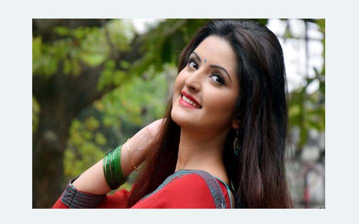 অশ্লীল ছবি ও ভিডিও সরাতে পরিমণিকে আইনি নোটিশ