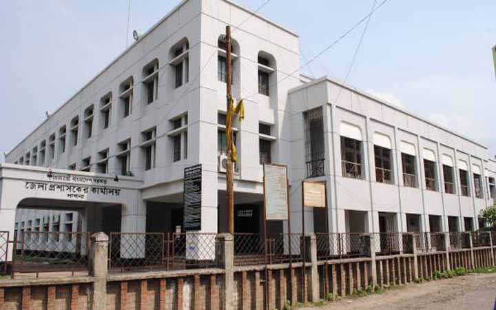 ‘পর্যটক মনোস্ক জাতি উন্নয়নের শিখরে পৌঁছে’