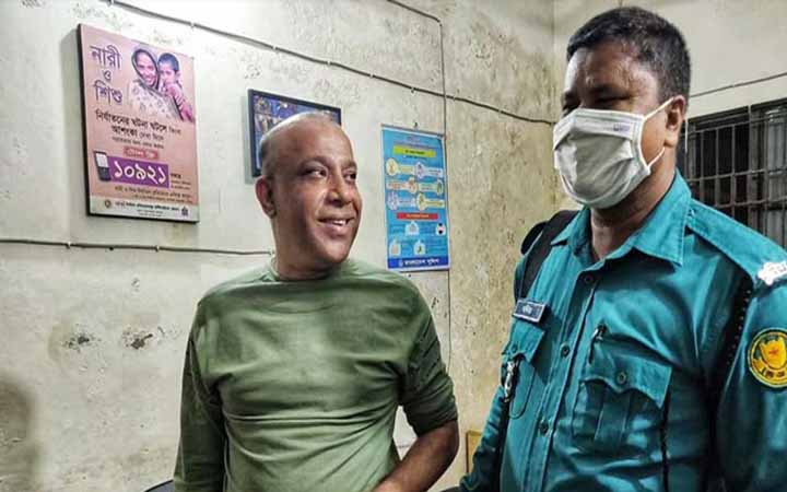 জামিন পেলেন কবি টোকন ঠাকুর