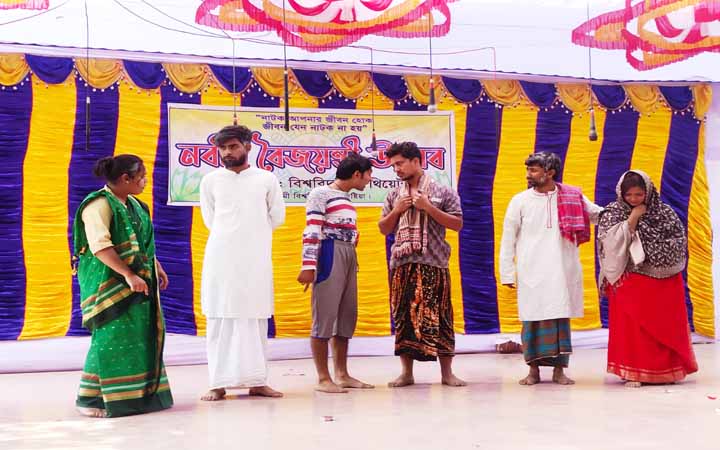 ইবিতে মঞ্চস্থ হলো বাল্যবিবাহ বিরোধী নাটক ‘নাদানের বিয়ে’