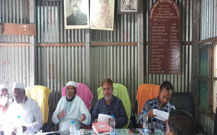 টাঙ্গাইলে বিড়ি শ্রমিকদের মতবিনিমিয় সভা অনুষ্ঠিত