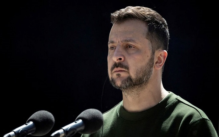 যুক্তরাষ্ট্র সামরিক সহায়তা কমিয়ে দিলে আমরা হেরে যাব : জেলেনস্কি