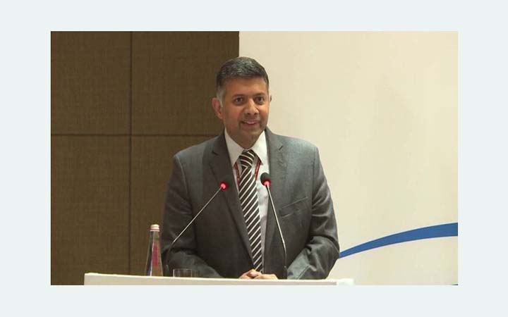 জরুরি প্রয়োজন ছাড়া ভারতে যাবেন না : দোরাইস্বামী