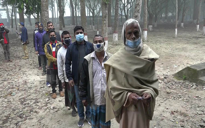 যশোরে উপজেলা পরিষদের   উপ-নির্বাচনে ভোট গ্রহণ শুরু