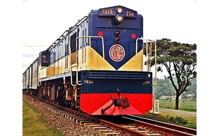 ৫ ট্রেনের চলাচল বাতিল