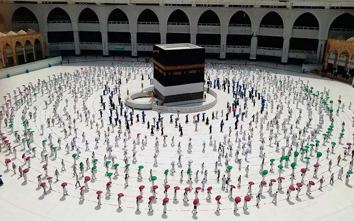 হজ করতে টিকা বাধ্যতামূলক : সৌদি আরব