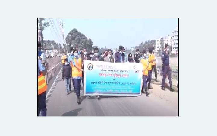 যশোরে বঙ্গবন্ধুর জন্ম শত বার্ষিকী উপলক্ষে র‌্যালী,মাস্ক  ও লিফলেট বিতরন