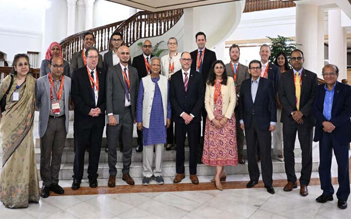 প্রধান উপদেষ্টার সঙ্গে শীর্ষস্থানীয় মার্কিন বিনিয়োগকারীদের বৈঠক