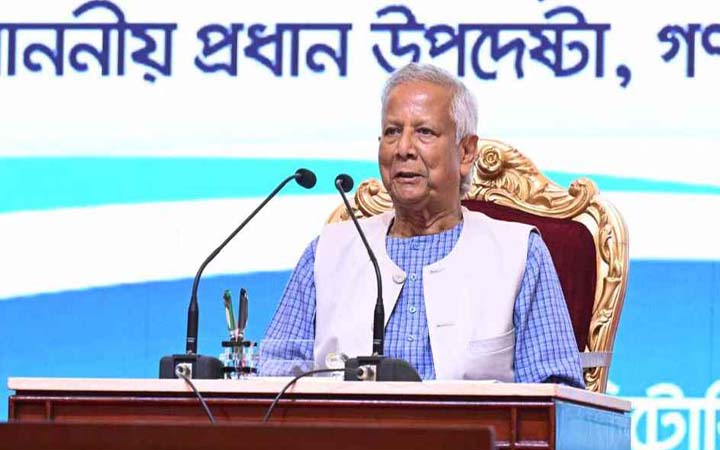 যুদ্ধাবস্থায় আছি, পুলিশকে সজাগ থাকতে হবে: প্রধান উপদেষ্টা