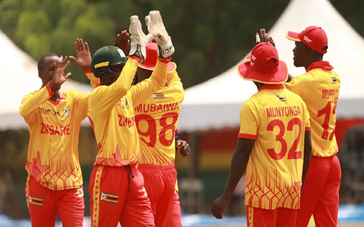 বাংলাদেশের বিপক্ষে শক্তিশালী দল ঘোষণা জিম্বাবুয়ের