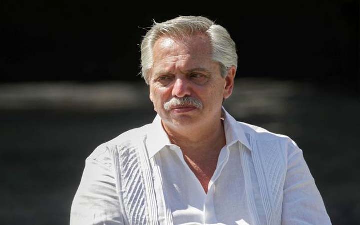 ভ্যাকসিন নেয়ার পরও করোনায় আক্রান্ত আর্জেন্টিনার প্রেসিডেন্ট