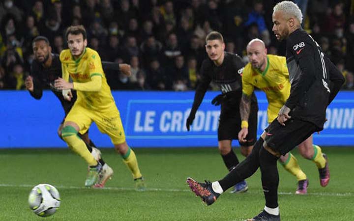 নেইমারের পেনাল্টি মিস ,হারল পিএসজি