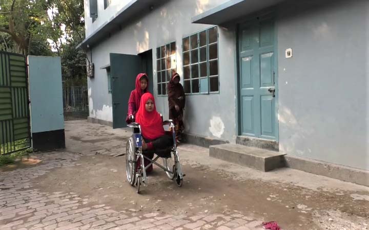 অদম্য তামান্নার সঙ্গে ফোনে কথা বললেন প্রধানমন্ত্রী শেখ হাসিনা ও শেখ রেহানা