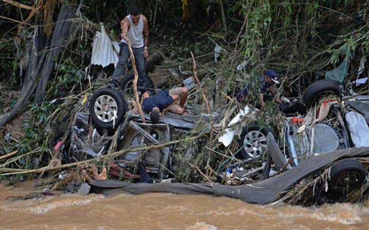 ব্রাজিলে ভূমিধস ও প্রবল বর্ষণে ৯৪ জনের মৃত্যু